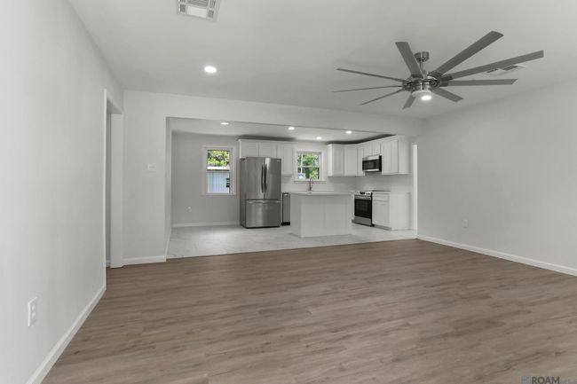 32875 Walker Rd N, House other with 4 bedrooms, 1 bathrooms and null parking in Walker LA | Image 5