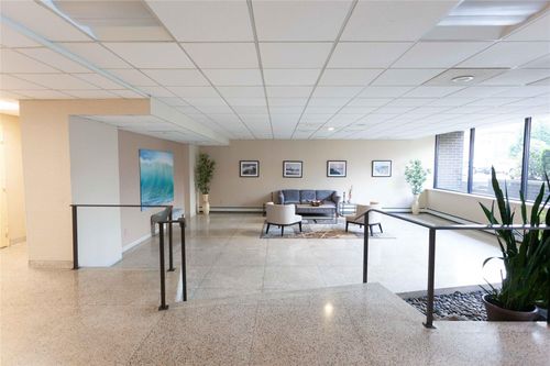 apt-3c-650 Shore Rd, Long Beach, NY, 11561-4672 | Card Image