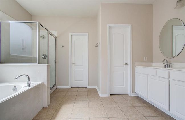 3410 Walden Creek Ln, House other with 3 bedrooms, 3 bathrooms and 2 parking in Pearland TX | Image 37