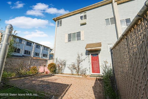 257 Candon Avenue, Staten Island, NY, 10309 | Card Image