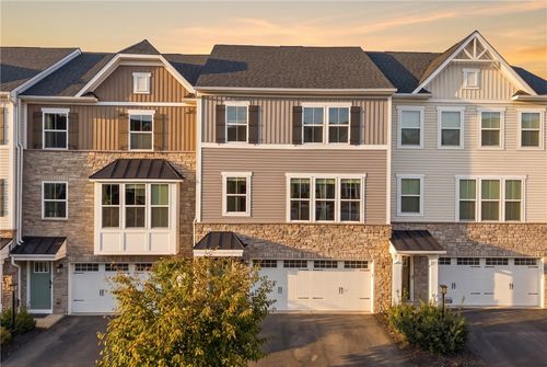 139 Curtis Ct, Pittsburgh, PA, 15237-7910 | Card Image