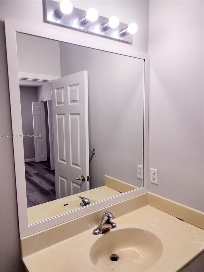 105 - 2612 Sw 82 Nd Ave, Condo with 2 bedrooms, 3 bathrooms and null parking in Miramar FL | Image 12