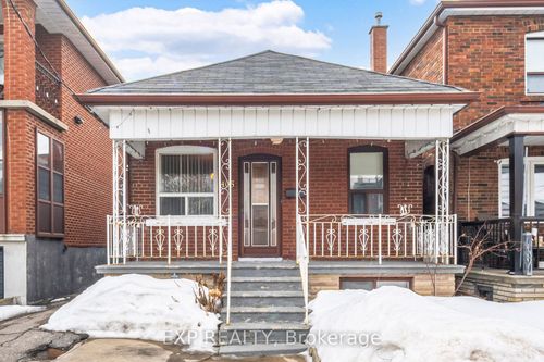 105 Rogers Road, York, ON, M6E1P4 | Card Image