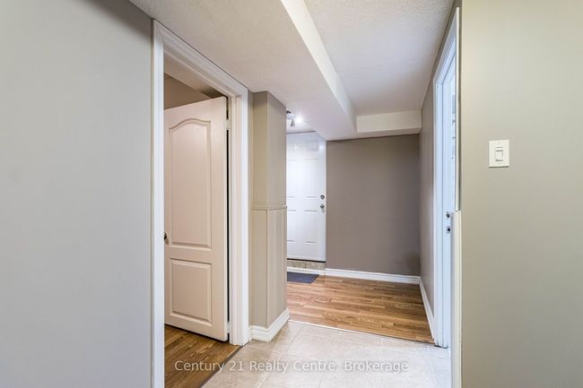 34 Niagara Pl, House other with 4 bedrooms, 4 bathrooms and 4 parking in Brampton ON | Image 36