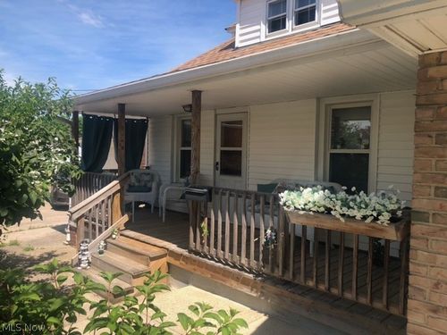 7002 Flowerdale Ave, Cleveland, OH, 44144-4211 | Card Image