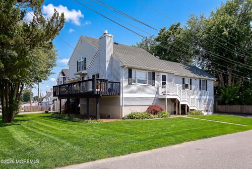 1 Holly Acres Dr, Brick, NJ, 08723-7416 | Card Image
