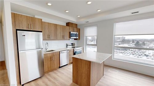 707-1333 Weber St E, Kitchener, ON, N2A0M5 | Card Image