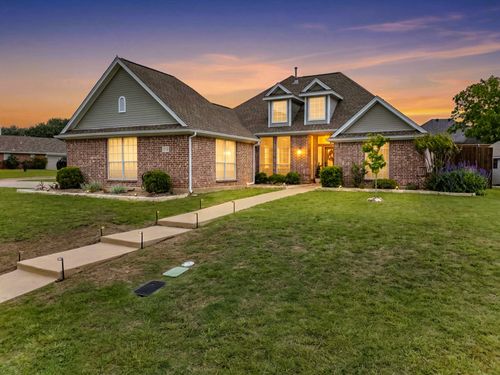 121 Daisey Ln, Justin, TX, 76247-5808 | Card Image