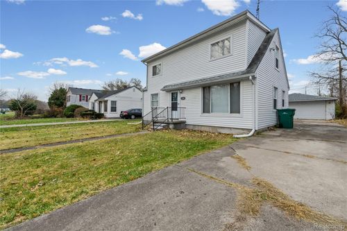 6284 Hunt St, Romulus, MI, 48174-4010 | Card Image