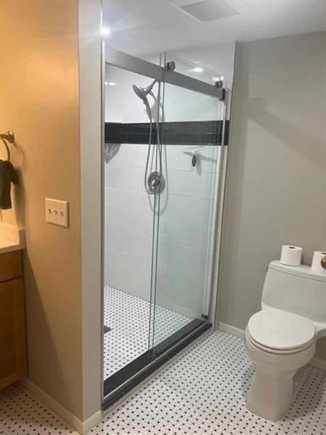 APT-401 - 201 Grant St, Home with 2 bedrooms, 2 bathrooms and 1 parking in Sewickley PA | Image 9