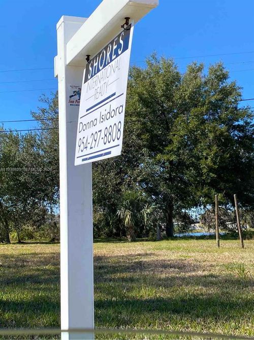 610 Nw Phosphate Blvd, MULBERRY, FL, 33860-2335 | Card Image