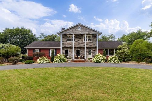 2073 Howardsville Tpke, LYNDHURST, VA, 22952-2400 | Card Image