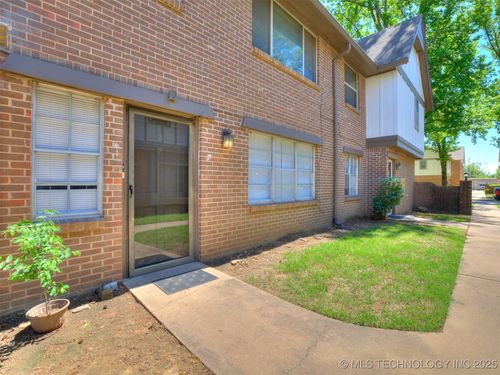 unit-3-2421 E 59th Ct, Tulsa, OK, 74105-7537 | Card Image