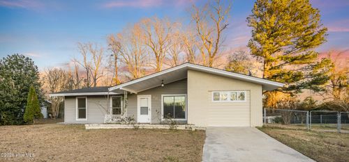 105 Timber Ln, Jacksonville, NC, 28540-3968 | Card Image