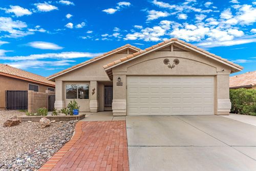 9428 E Marquis Diamond Ln, Tucson, AZ, 85747-5718 | Card Image