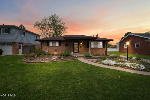 5439 Ketukkee Trl, Toledo, OH, 43611-1630 | Card Image