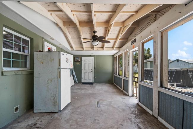 6208 Florida Cir E, House other with 2 bedrooms, 1 bathrooms and null parking in APOLLO BEACH FL | Image 16