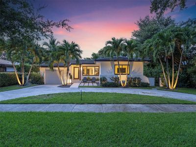 373 Ne 104th St, House other with 2 bedrooms, 2 bathrooms and null parking in Miami Shores FL | Image 1