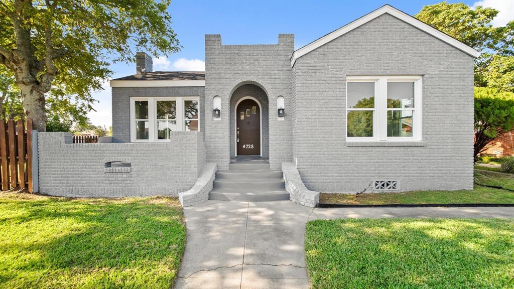 Crockett Blvd, Galveston, TX 77551