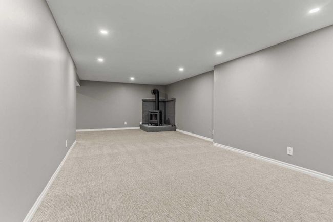 7424 Fleetwood Dr Se, House other with 4 bedrooms, 2 bathrooms and 4 parking in Calgary AB | Image 28