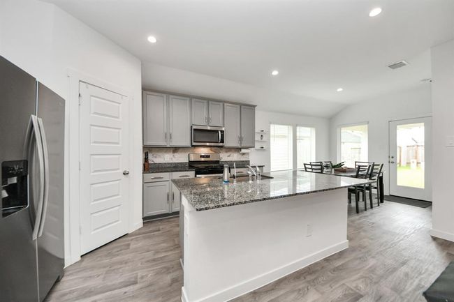 31811 Whittis Hill Way, House other with 3 bedrooms, 2 bathrooms and 2 parking in Fulshear TX | Image 13