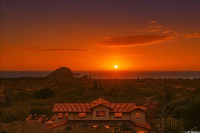 Golden hour looks better from here. enhanced | Image 25