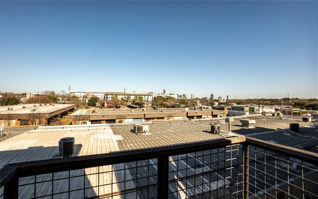 UNIT-10 - 1702 S Lamar Blvd, Condo with 2 bedrooms, 3 bathrooms and 2 parking in Austin TX | Image 22