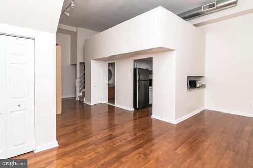 apt-204-1035 Spruce St, PHILADELPHIA, PA, 19107-6722 | Card Image