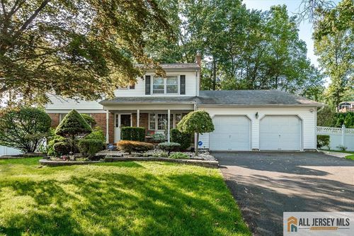 12 Gladstone Dr, East Brunswick, NJ, 08816-3931 | Card Image