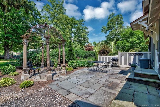 Side Patio with Gazebo and Bluestone Flooring / Separate Entrance To Guest Apartment | Image 15
