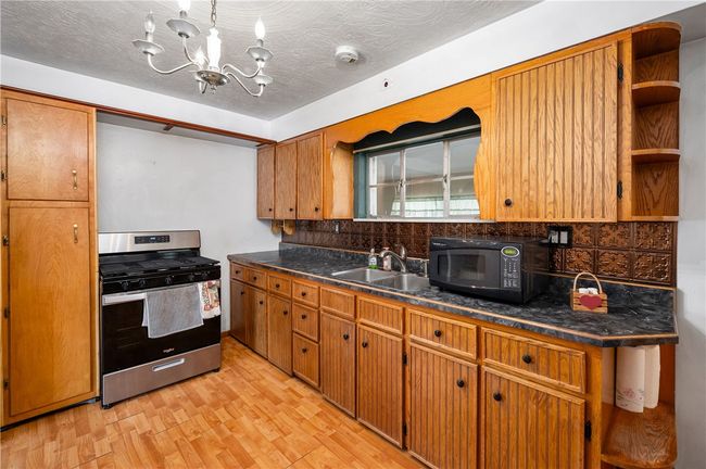 1419 Branchton Rd, House other with 2 bedrooms, 2 bathrooms and 1 parking in Hilliards PA | Image 11