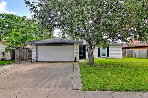 11401 Woodway Creek Dr, Corpus Christi, TX, 78410-3218 | Card Image
