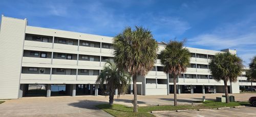 560 Pleasure Island Blvd Units 201&Amp;202, Port Arthur, TX, 77640 | Card Image