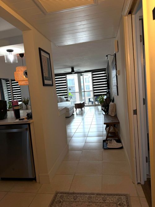 505-20 Royal Palm Way, Boca Raton, FL, 33432-7878 | Card Image