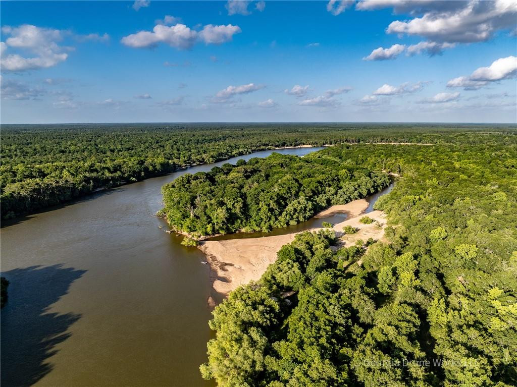 Land in Jesup 4