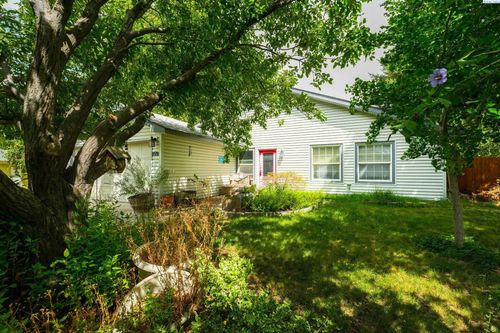 8712 W Entiat Ave, Kennewick, WA, 99336-1028 | Card Image