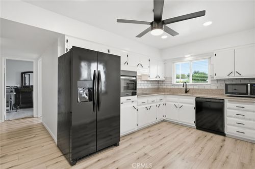 28087 Pebble Beach Dr, Menifee, CA, 92586 | Card Image