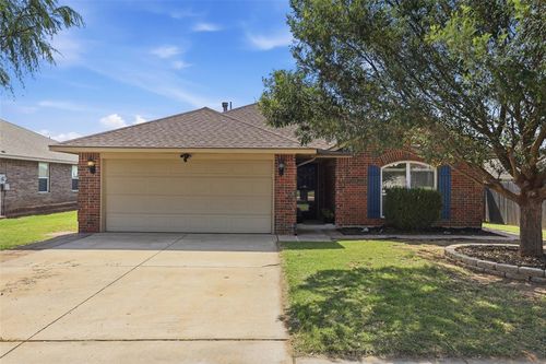 4205 Red Apple Ter, Moore, OK, 73160-4021 | Card Image