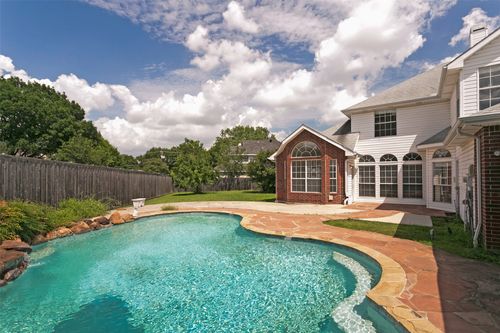 2 Oxford Cir, Allen, TX, 75002-5235 | Card Image