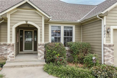 21021 Oak Dr, Belton, MO, 64012-9103 | Card Image