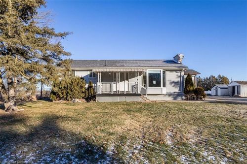 9049 Concession 2 Rd, West Lincoln, ON, L0R1E0 | Card Image