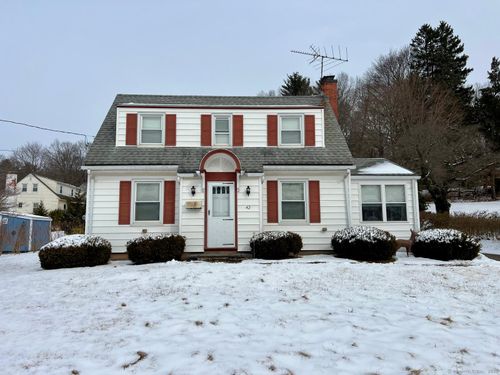 42 Fairview Street, Portland, CT, 06480 | Card Image