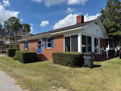 203 E Grubb St, Hertford, NC, 27944-1138 | Card Image