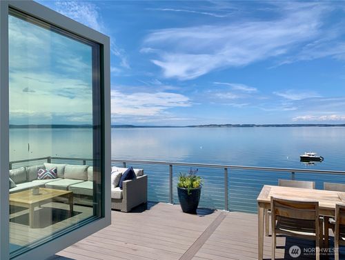 1033 Blackberry Ln, Camano Island, WA, 98282-8630 | Card Image