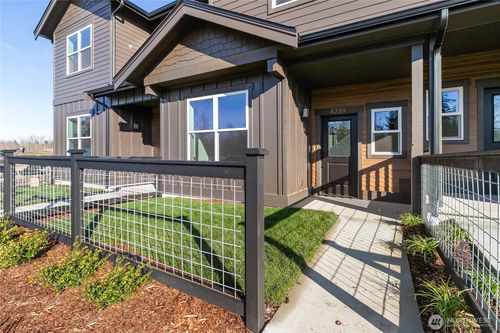 4239 Ambrosia Ln, Bellingham, WA, 98226-8415 | Card Image