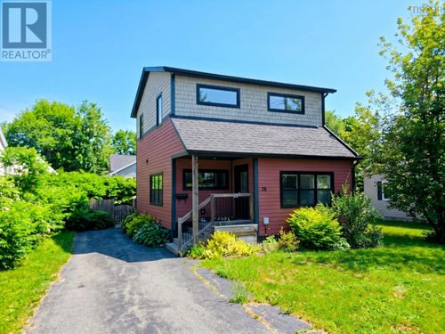 28 Pine Grove Dr, Halifax, NS, B3R1S1 | Card Image