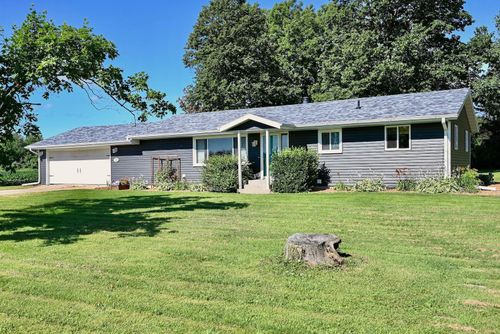 300 S 1st St, Kellogg, MN, 55945-7827 | Card Image