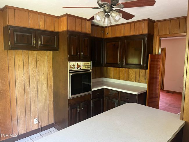 211 Overview Loop, House other with 3 bedrooms, 3 bathrooms and null parking in Jonesville VA | Image 13