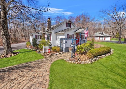 75 S Camp Hill Rd, Pomona, NY, 10970 | Card Image