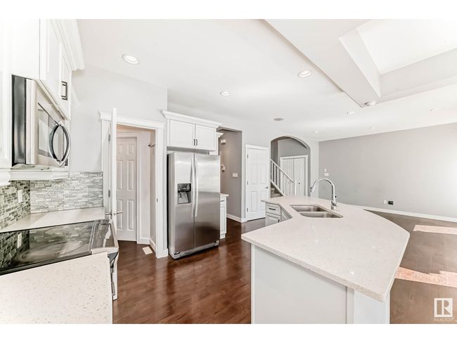 5505 206a St Nw, House other with 4 bedrooms, 4 bathrooms and 4 parking in Edmonton AB | Image 8